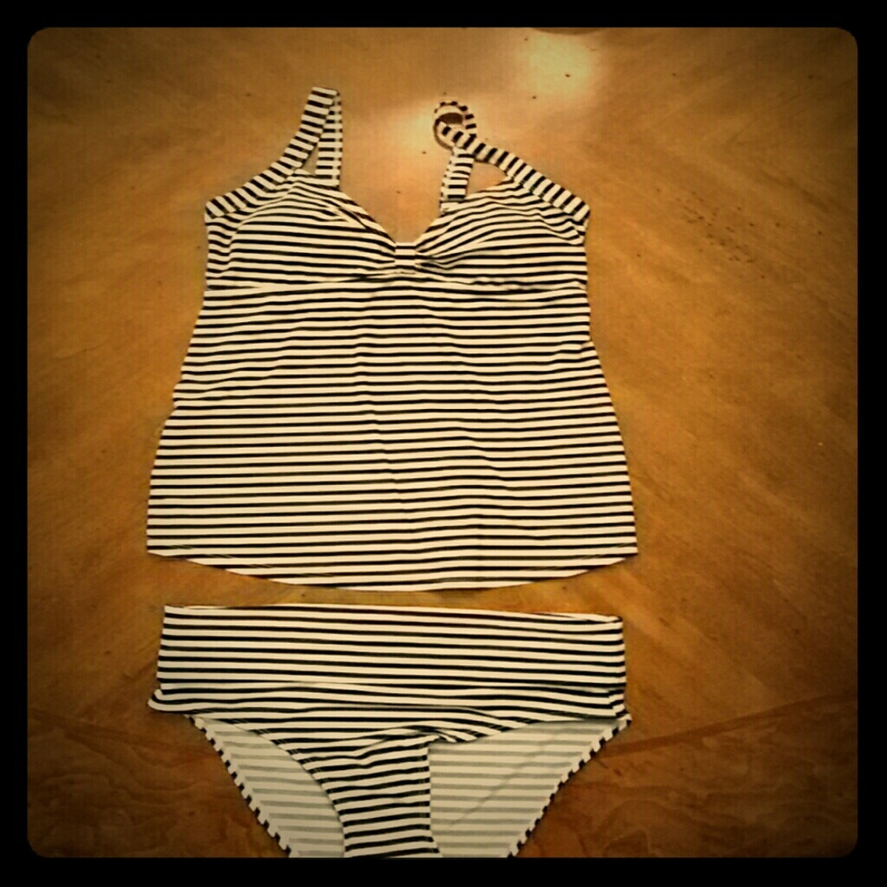 NWOT Small Maternity Tankini